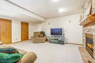 4564 Cliff Ridge Ct, Eagan, MN 55123 - Photo 38