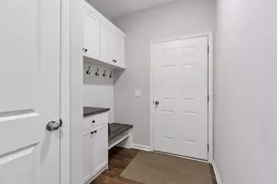 348 Bluejay Ave, Chaska, MN 55318 - Photo 8