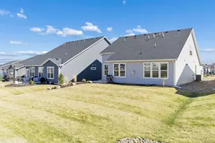 348 Bluejay Ave, Chaska, MN 55318 - Photo 30