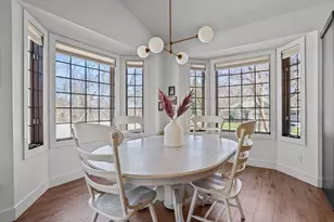 5683 Dufferin Dr, Savage, MN 55378 - Photo 12