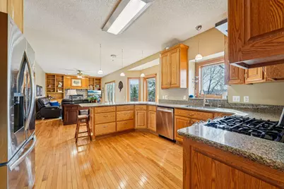 5669 Oak View Court, Savage, MN 55378 - Photo 4