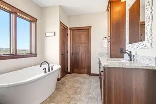 4 170th St, River Falls, WI 54022 - Photo 18