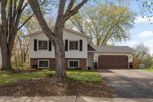 6440 Duck Lake Rd, Eden Prairie, MN 55346 - Photo 2