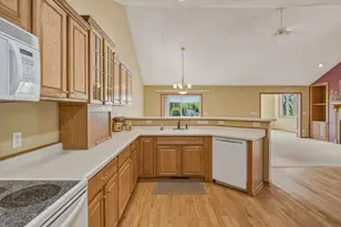 13451 Pine View Ln, Lindstrom, MN 55045 - Photo 22