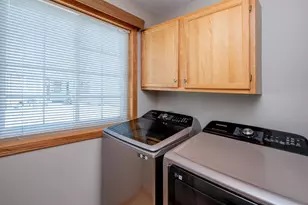 7565 Ojibway Park Ct, Woodbury, MN 55125 - Photo 14