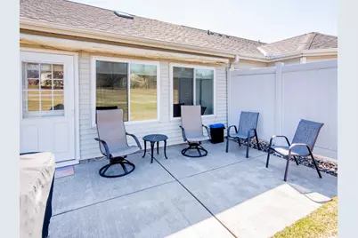 7565 Ojibway Park Court, Woodbury, MN 55125 - Photo 34