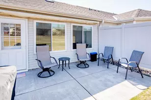 7565 Ojibway Park Ct, Woodbury, MN 55125 - Photo 34