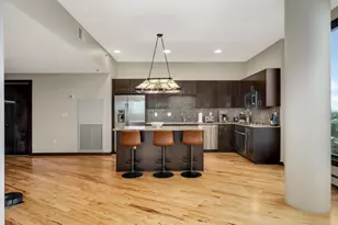 1240 S 2nd St, Minneapolis, MN 55415 - Photo 10