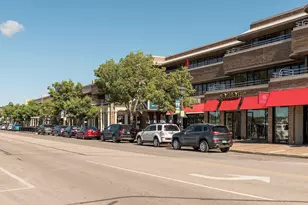 215 Barry Ave S, Wayzata, MN 55391 - Photo 80