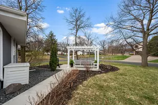 1900 Maryland Ave N, Golden Valley, MN 55427 - Photo 26
