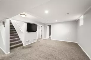 1900 Maryland Ave N, Golden Valley, MN 55427 - Photo 20