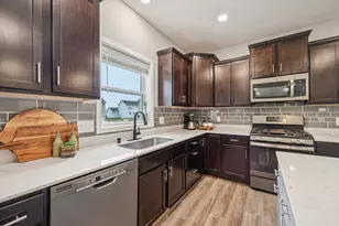 11324 Red Stem Ct, Maple Grove, MN 55311 - Photo 12