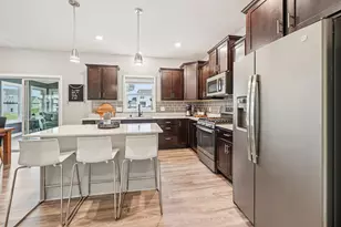 11324 Red Stem Ct, Maple Grove, MN 55311 - Photo 10