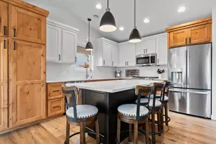 2006 Lake Park Ave, Alexandria, MN 56308 - Photo 2