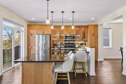 3917 Valencia Lane, Chaska, MN 55318 - Photo 10