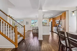 3917 Valencia Ln, Chaska, MN 55318 - Photo 4