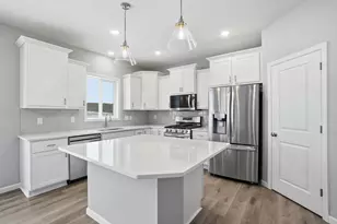 2055 Coneflower Pt, Buffalo, MN 55313 - Photo 2