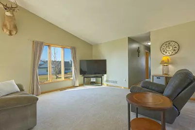 1007 Bluestem Lane, Lester Prairie, MN 55354 - Photo 4