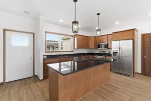 424 22nd Ave NW, Waseca, MN 56093 - Photo 2