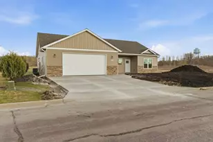 424 22nd Ave NW, Waseca, MN 56093 - Photo 26