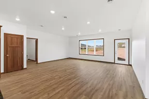 424 22nd Ave NW, Waseca, MN 56093 - Photo 6