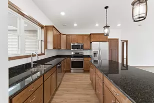 424 22nd Ave NW, Waseca, MN 56093 - Photo 4