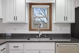 4608 W 99th St, Bloomington, MN 55437 - Photo 8