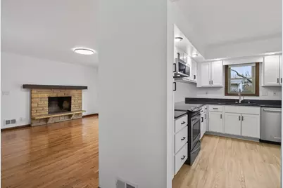 4608 W 99th Street, Bloomington, MN 55437 - Photo 4