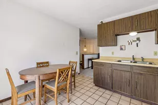 18815 South Ln, Minnetonka, MN 55345 - Photo 10