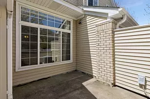 2200 Ranchview Ln N, Plymouth, MN 55447 - Photo 4