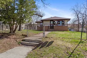 5347 4th St NE, Fridley, MN 55421 - Photo 2