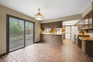 203 Belmont Ct, Apple Valley, MN 55124 - Photo 16