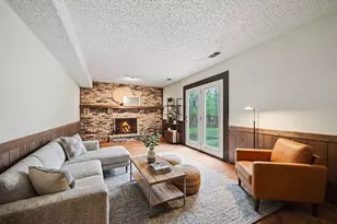 203 Belmont Ct, Apple Valley, MN 55124 - Photo 40