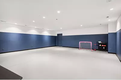 4929 E Sunnyslope Road, Edina, MN 55424 - Photo 36