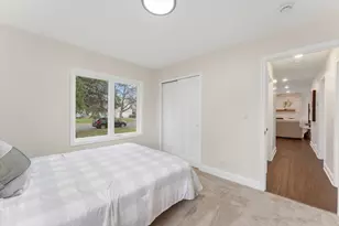 8618 Chicago Ave S, Bloomington, MN 55420 - Photo 36