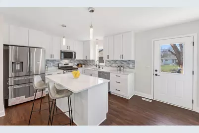 8618 Chicago Avenue S, Bloomington, MN 55420 - Photo 24