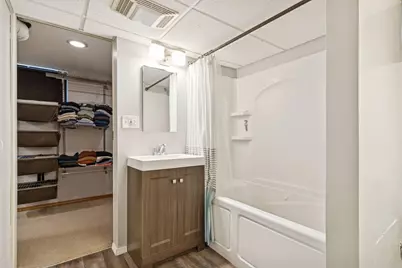 2713 Brunswick Avenue S, Saint Louis Park, MN 55416 - Photo 22