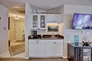 7420 Edinborough Way, Edina, MN 55435 - Photo 8
