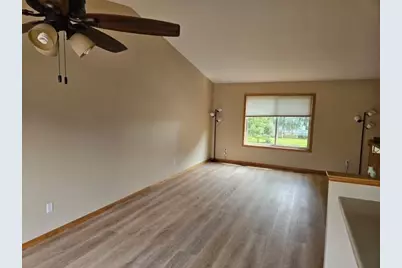 2300 22nd Drive SW, Austin, MN 55912 - Photo 8
