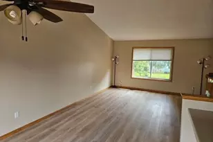 2300 22nd Dr SW, Austin, MN 55912 - Photo 8