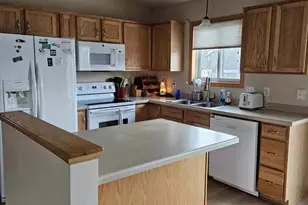 2300 22nd Dr SW, Austin, MN 55912 - Photo 10
