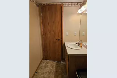 2300 22nd Drive SW, Austin, MN 55912 - Photo 16