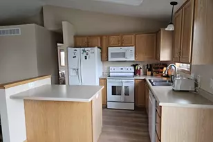 2300 22nd Dr SW, Austin, MN 55912 - Photo 10