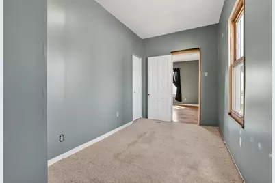 640 2nd Avenue NW, Plainview, MN 55964 - Photo 16