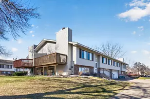 980 Greenhaven Dr, Vadnais Heights, MN 55127 - Photo 1