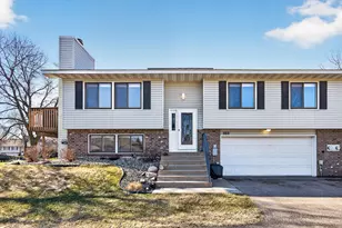 980 Greenhaven Dr, Vadnais Heights, MN 55127 - Photo 4