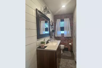 413 W Bishop Street, Luverne, MN 56156 - Photo 16