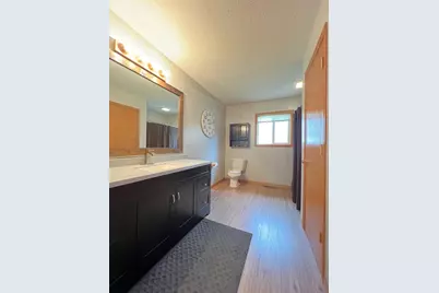 4806 22nd Street NE, Willmar, MN 56201 - Photo 10