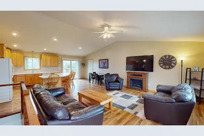 4806 22nd Street NE, Willmar, MN 56201 - Photo 6