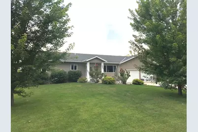 4806 22nd Street NE, Willmar, MN 56201 - Photo 1